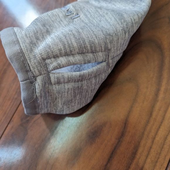 EUC Under Armour Cold Gear Storm Hooded Sweatshirt Women's Size Small Gray - Picture 6 of 14